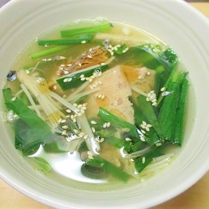 サバ缶で簡単☆えのき・ニラのサバスープ